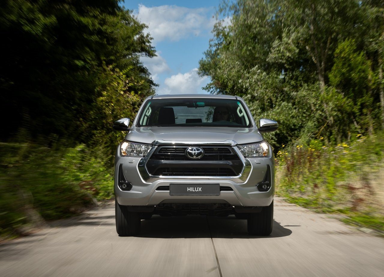 TOYOTA HILUX HYBRID 48V, foto 36