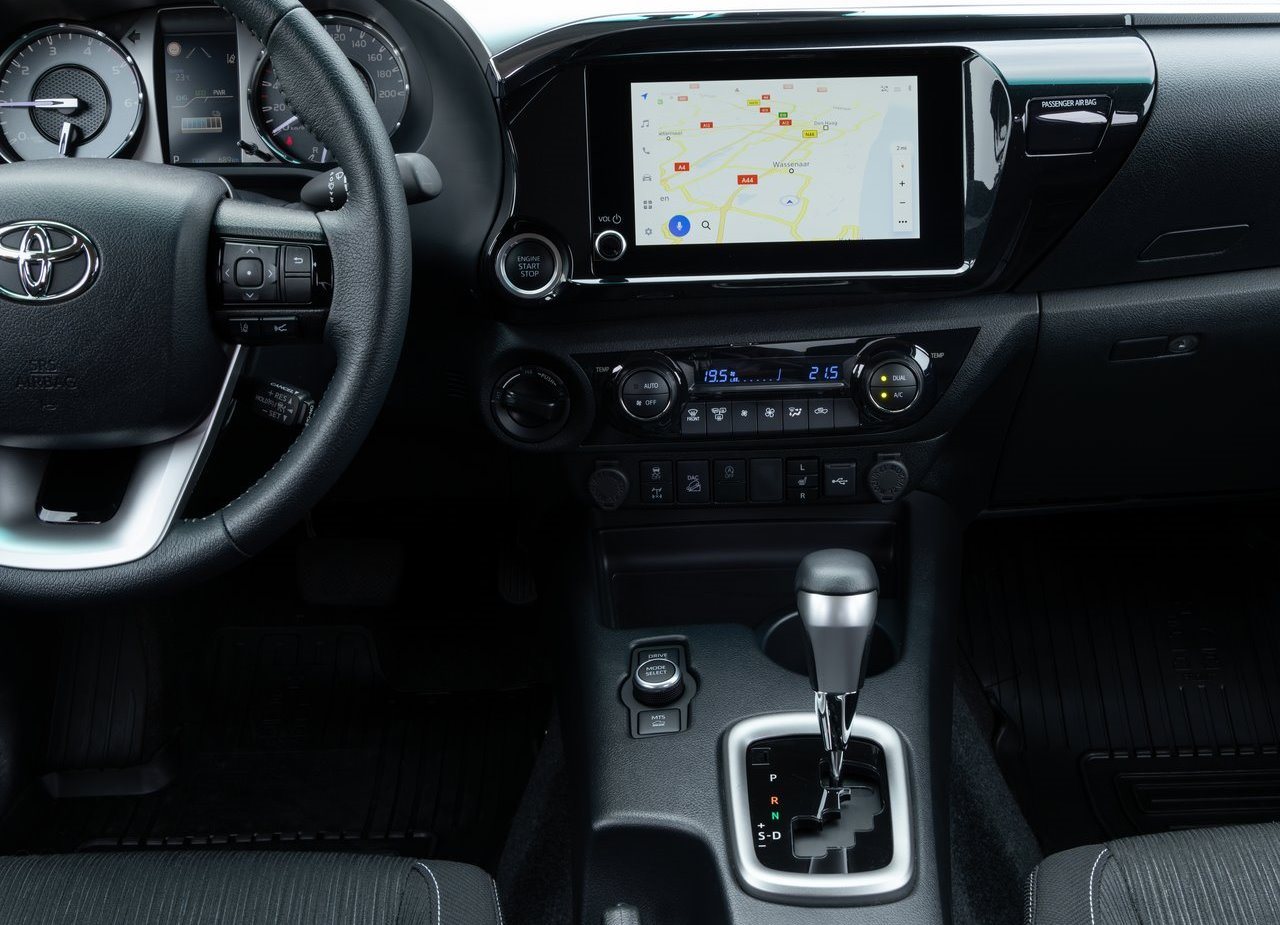 TOYOTA HILUX HYBRID 48V, foto 41