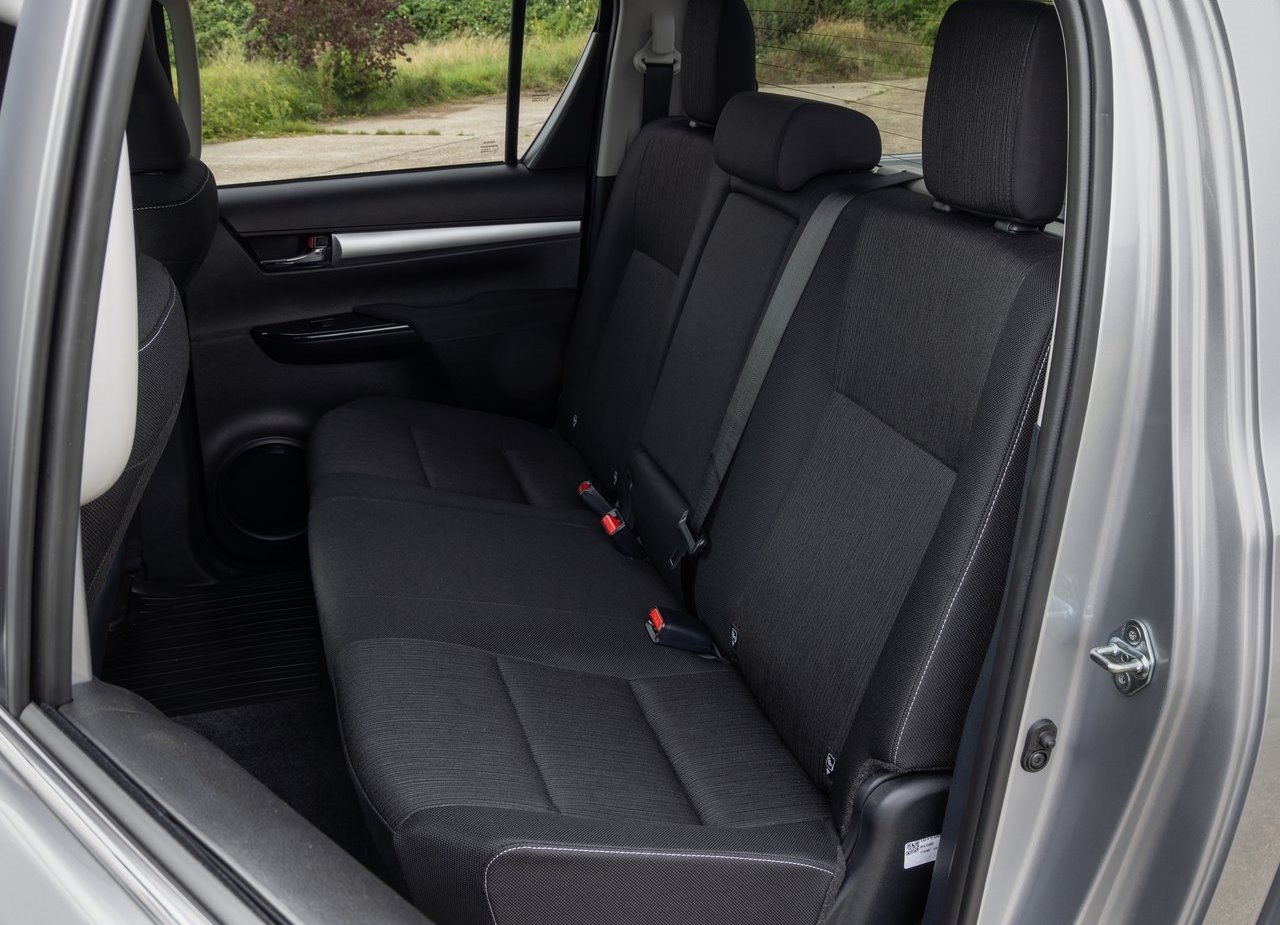 TOYOTA HILUX HYBRID 48V, foto 43