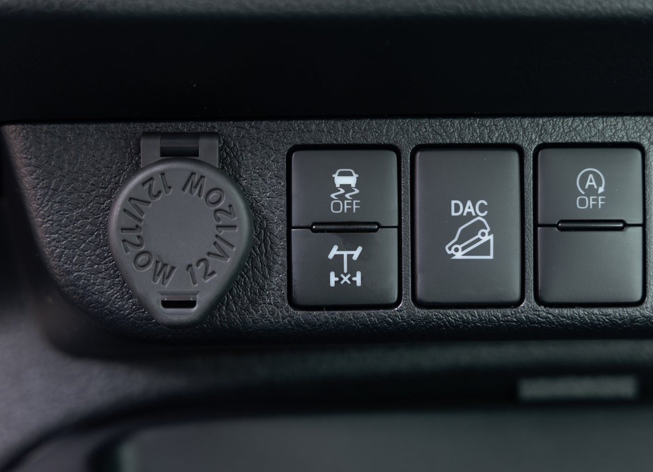 TOYOTA HILUX HYBRID 48V, foto 46