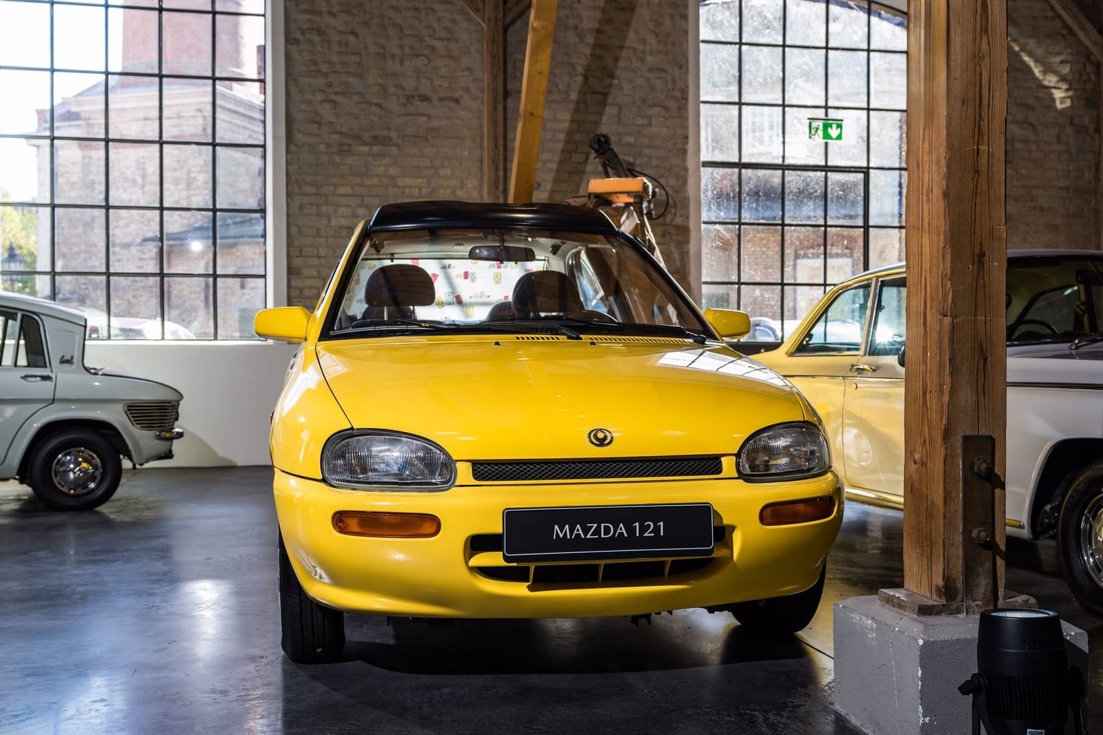 1991 - MAZDA 121, foto 4