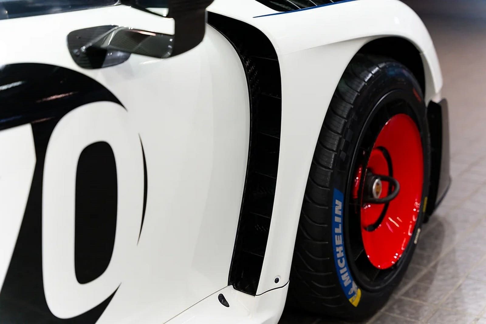 2019 - PORSCHE 935 MARTINI, foto 3