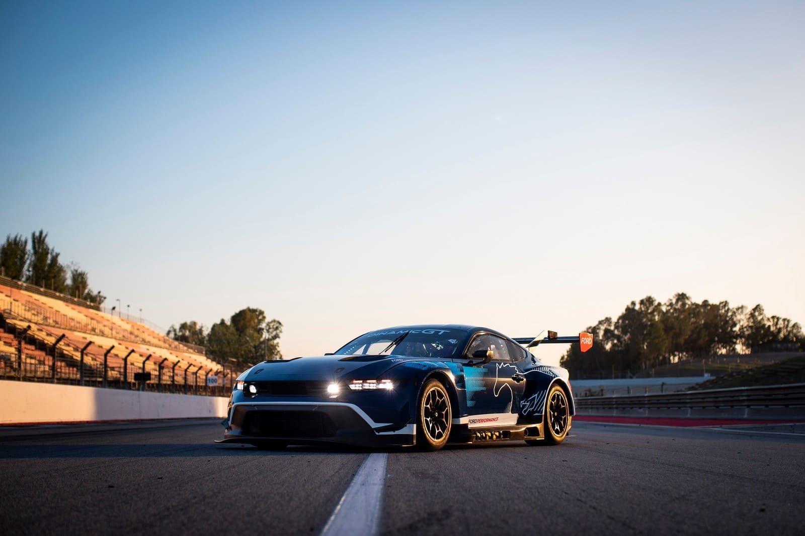 2024 - FORD MUSTANG GT3 TESTING AT BARCELONA, foto 1