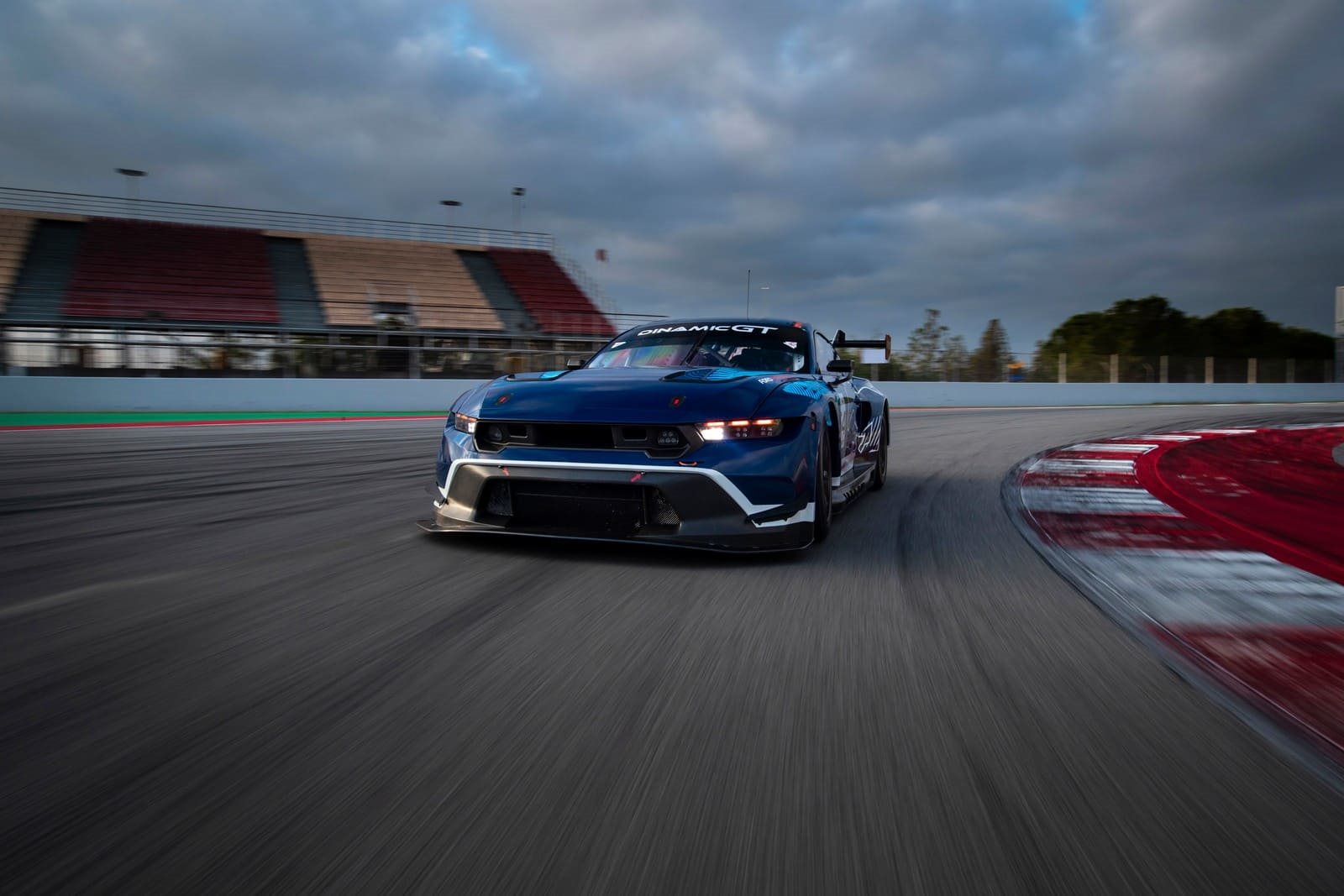 2024 - FORD MUSTANG GT3 TESTING AT BARCELONA, foto 17
