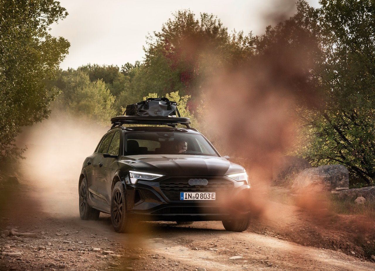 2024 - AUDI Q8 E-TRON EDITION DAKAR, foto 6