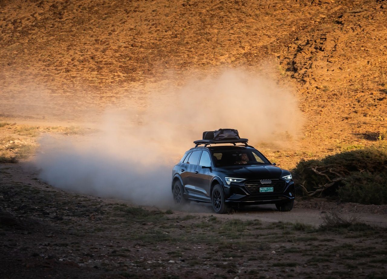 2024 - AUDI Q8 E-TRON EDITION DAKAR, foto 7