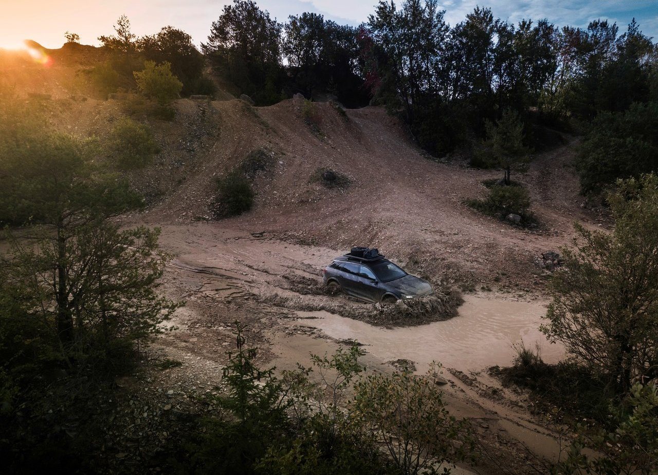 2024 - AUDI Q8 E-TRON EDITION DAKAR, foto 9
