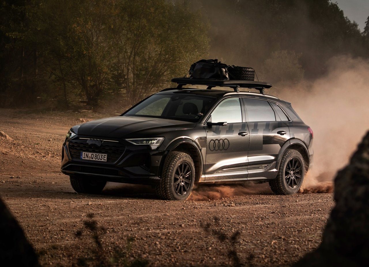 2024 - AUDI Q8 E-TRON EDITION DAKAR, foto 10