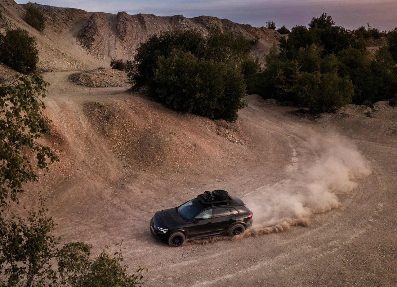 2024 - AUDI Q8 E-TRON EDITION DAKAR, foto 12