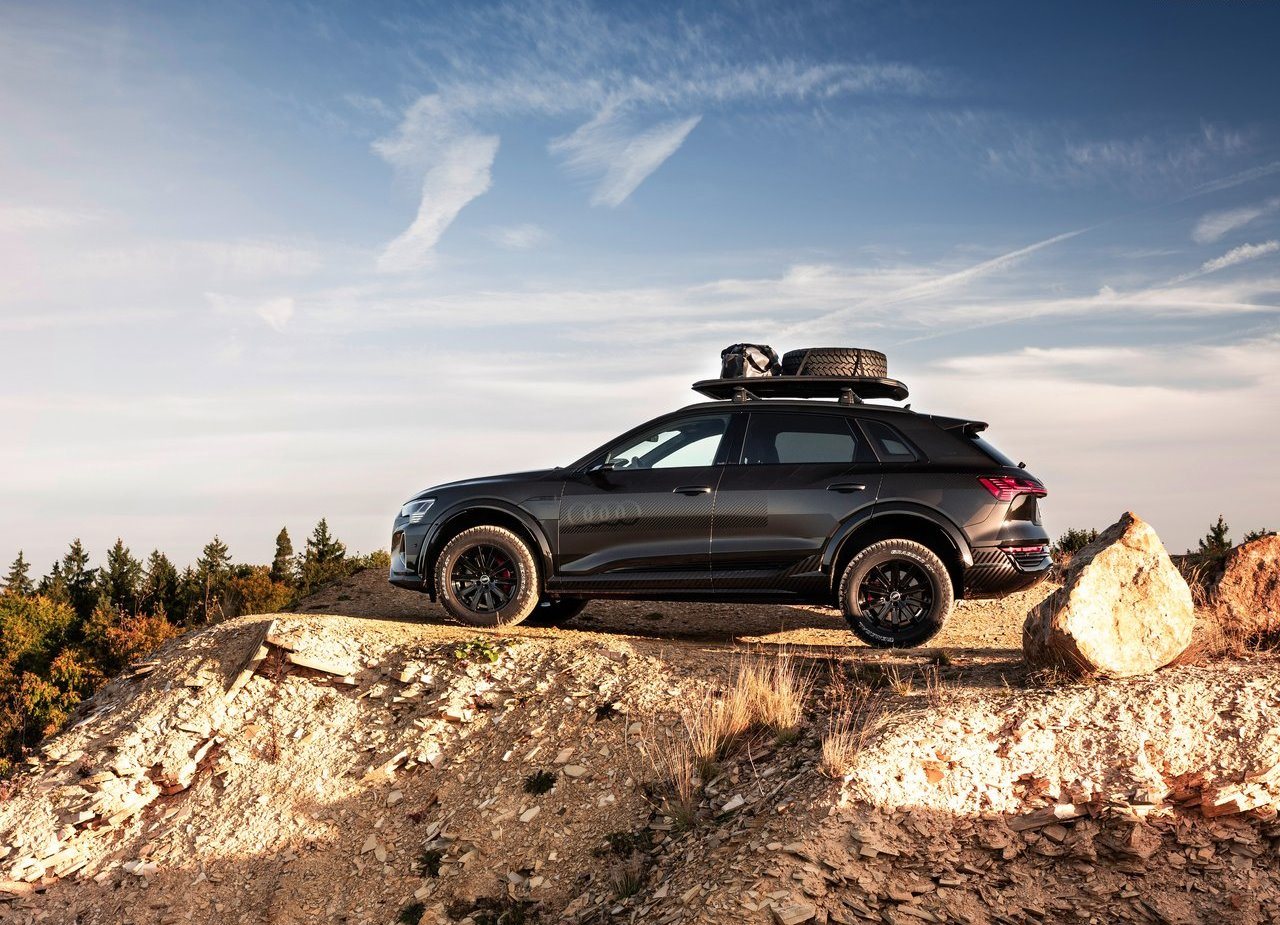 2024 - AUDI Q8 E-TRON EDITION DAKAR, foto 15
