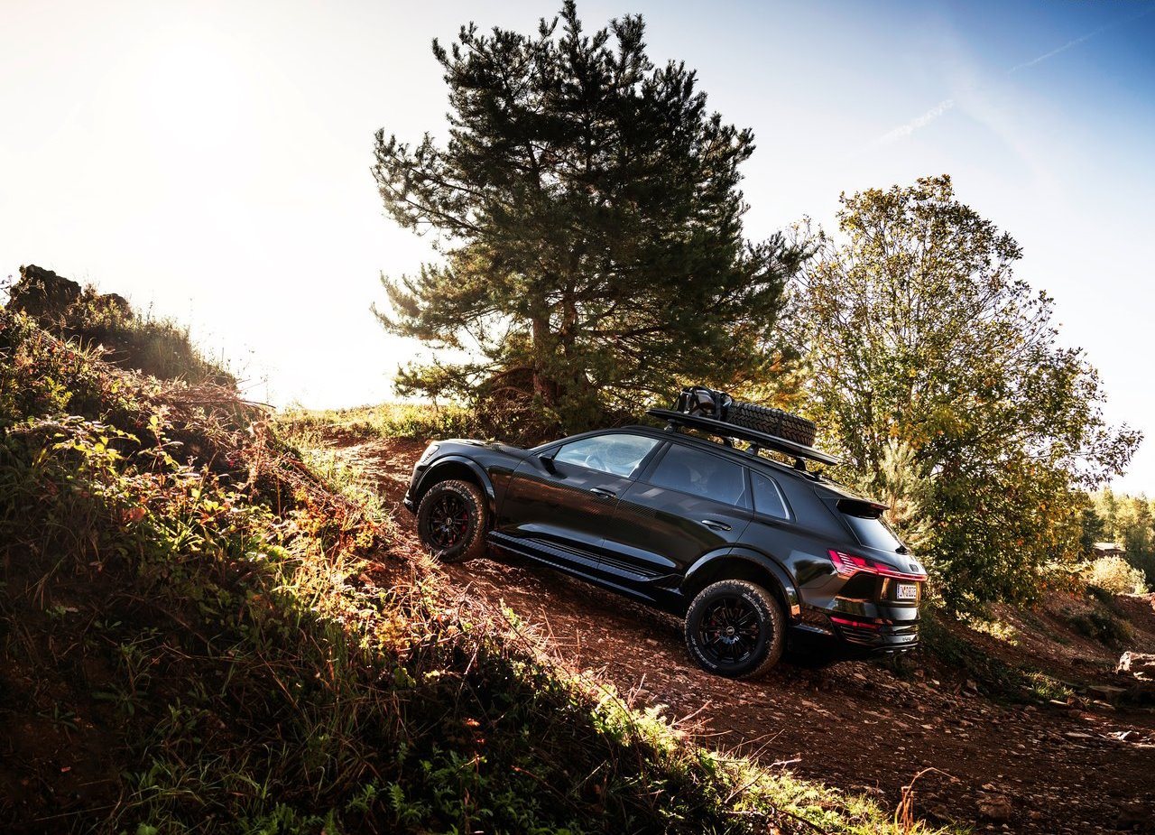 2024 - AUDI Q8 E-TRON EDITION DAKAR, foto 24