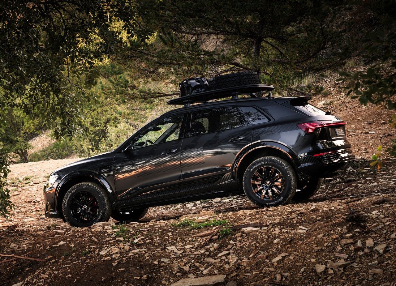 2024 - AUDI Q8 E-TRON EDITION DAKAR, foto 25