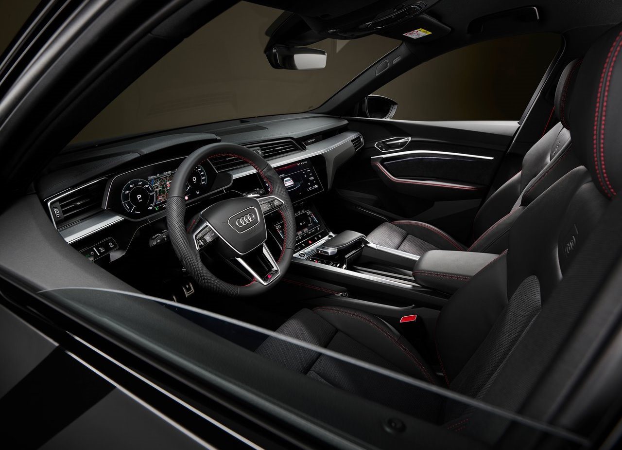 2024 - AUDI Q8 E-TRON EDITION DAKAR, foto 43