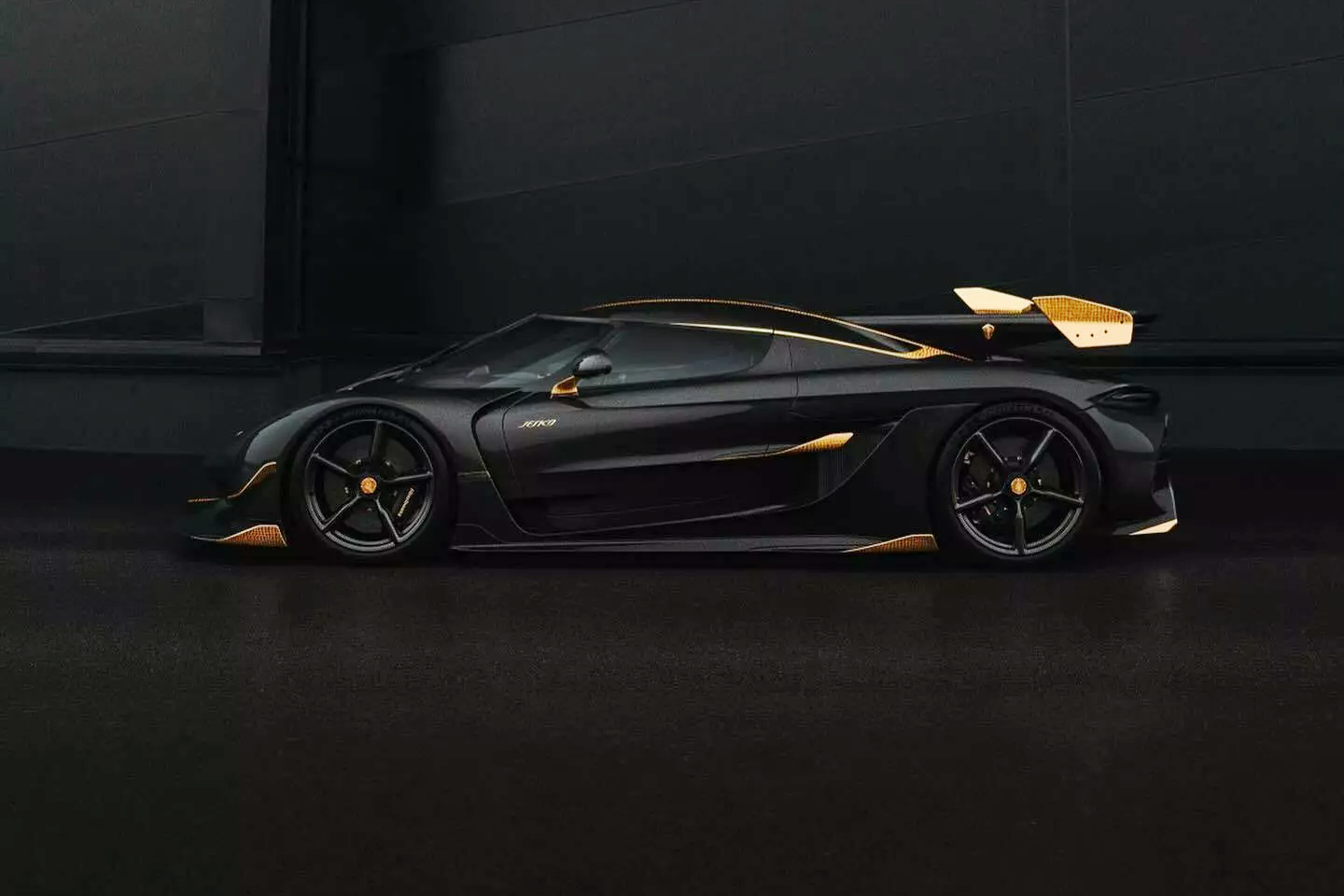 2024 - KOENIGSEGG JESKO ATTACK GOLD, foto 2