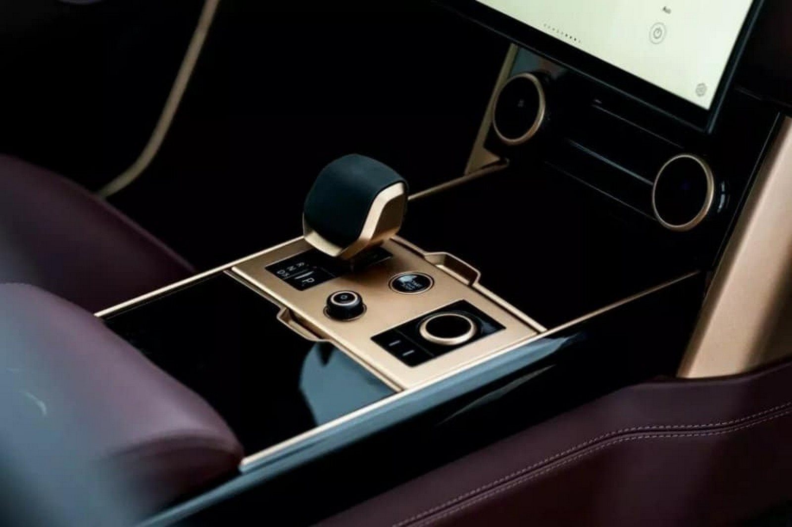 2024 - RANGE ROVER VOGUE RV 650 BY MANHART, foto 18