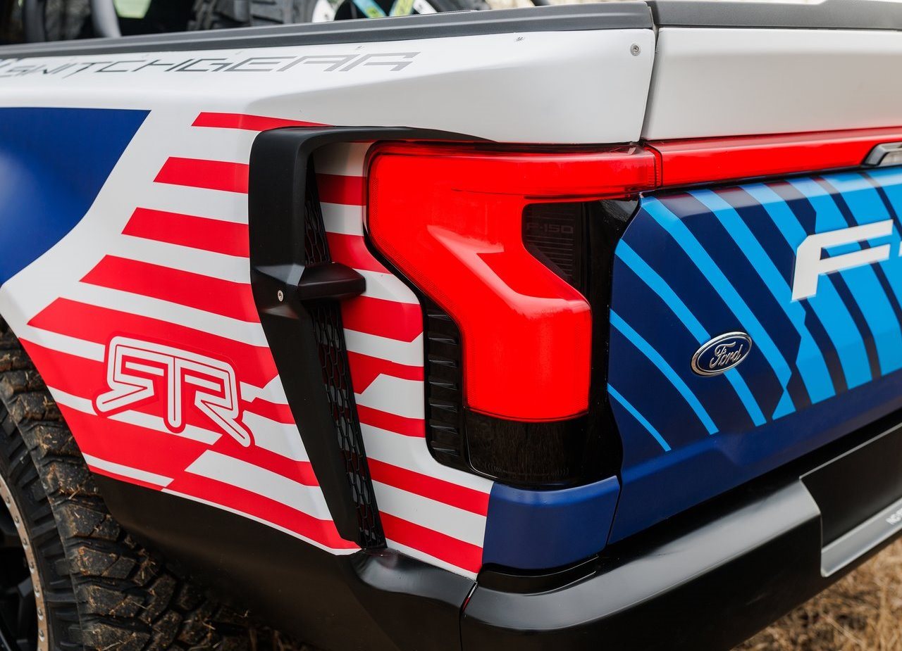 FORD F-150 LIGHTNING SWITCHGEAR CONCEPT, foto 29