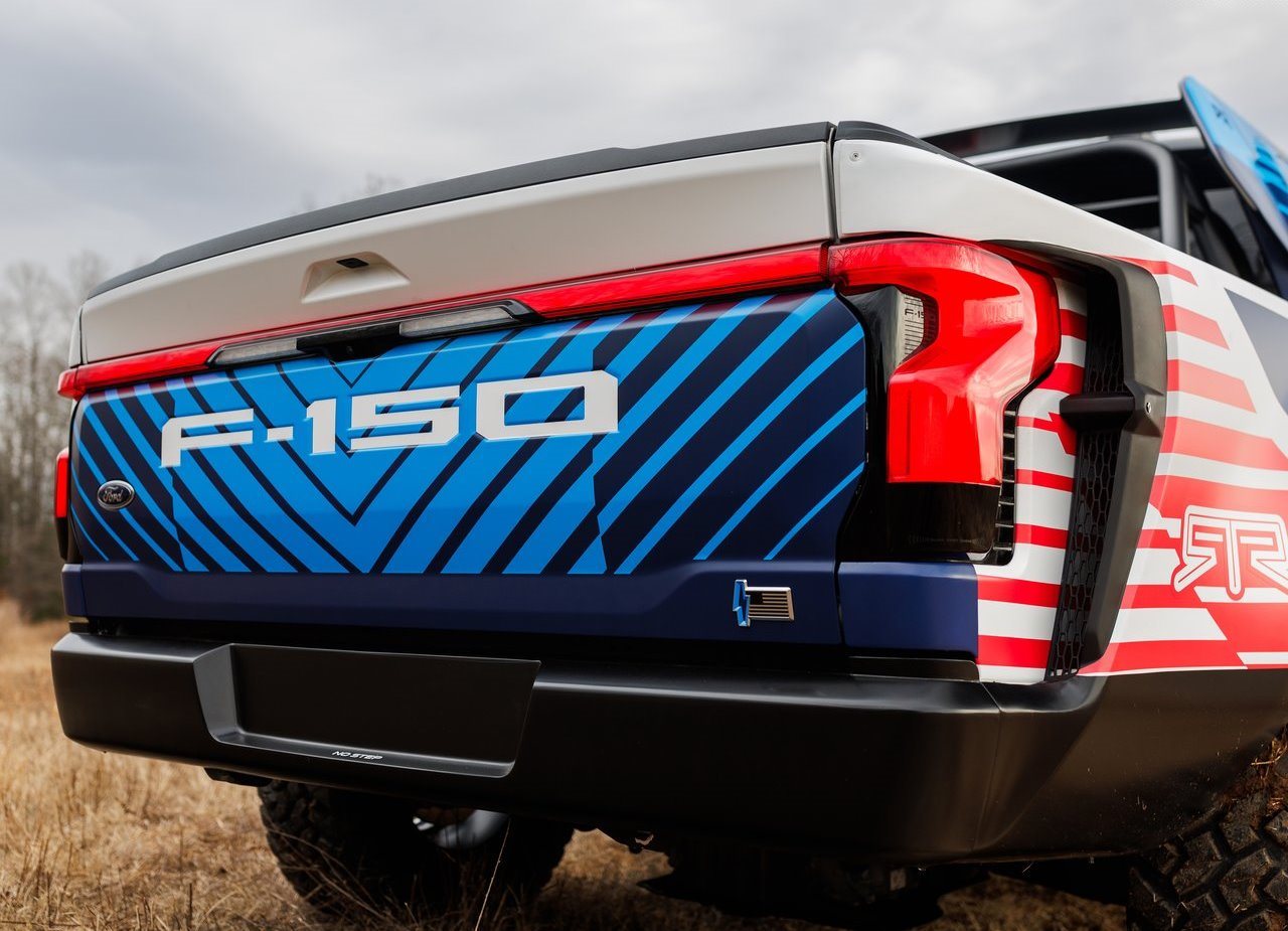 FORD F-150 LIGHTNING SWITCHGEAR CONCEPT, foto 30