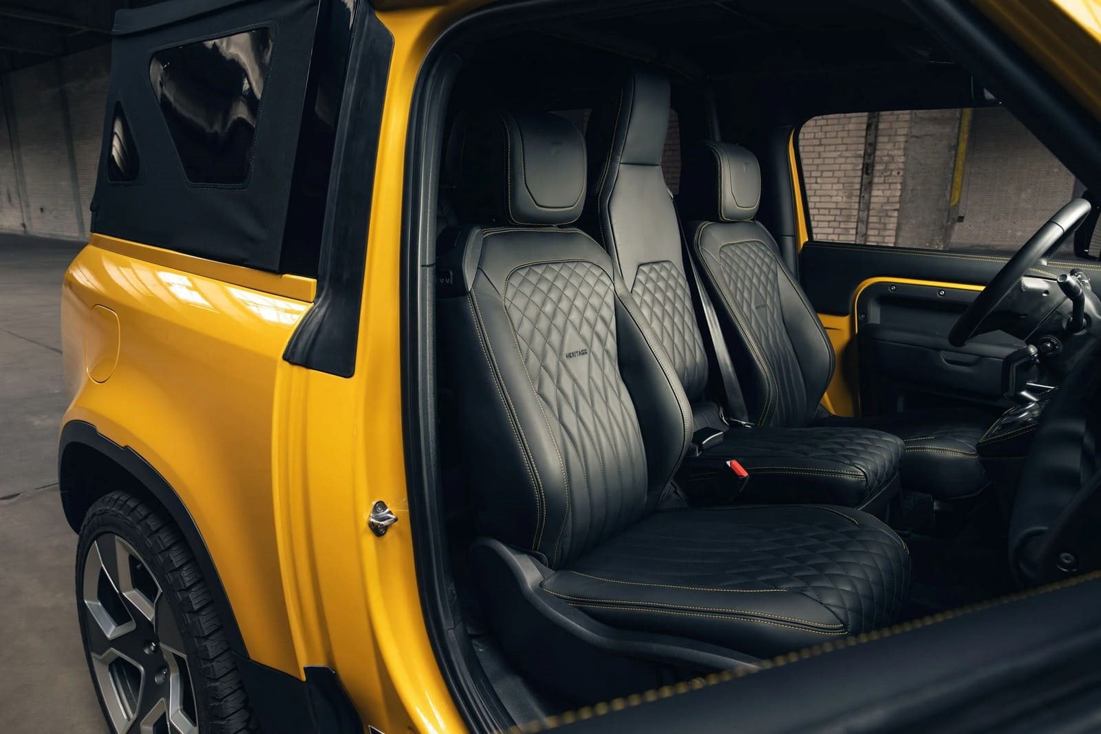 2024 - LAND ROVER DEFENDER VALIANCE CONVERTIBLE BY HERITAGE CUSTOMS, foto 15