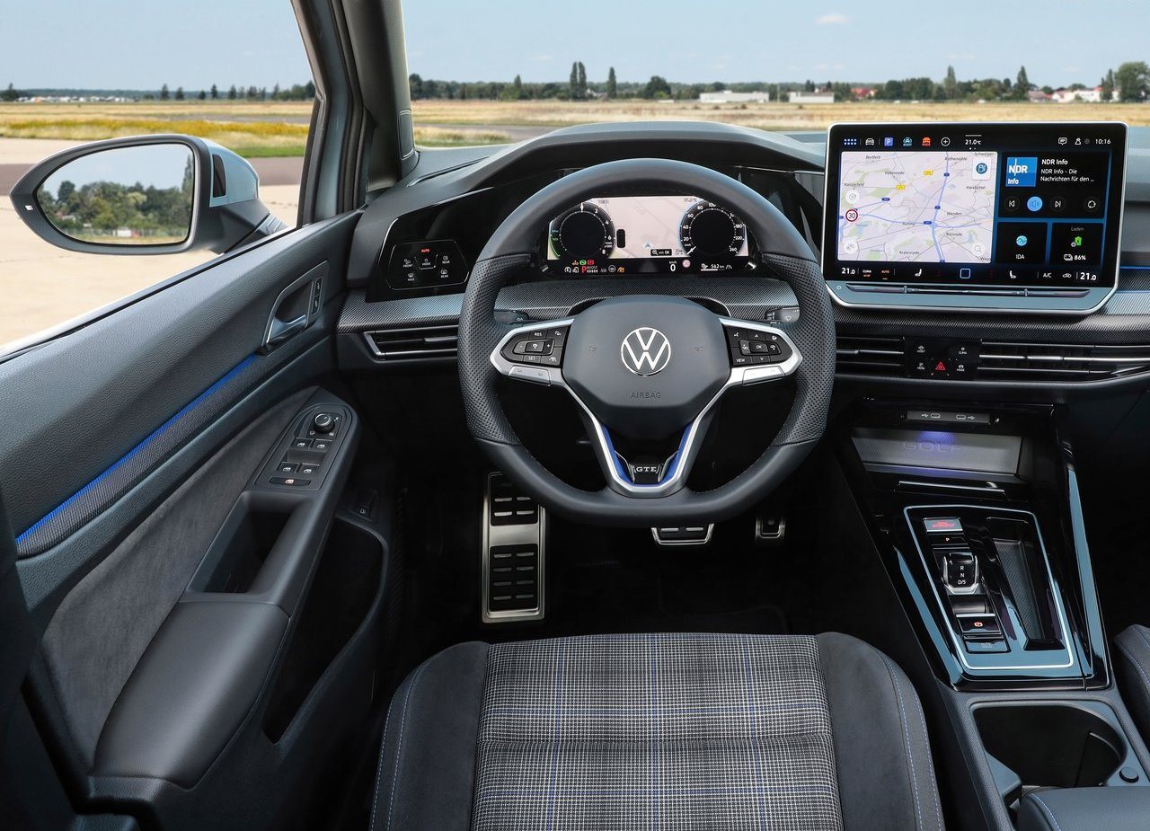 2024 - VOLKSWAGEN GOLF GTE, foto 13