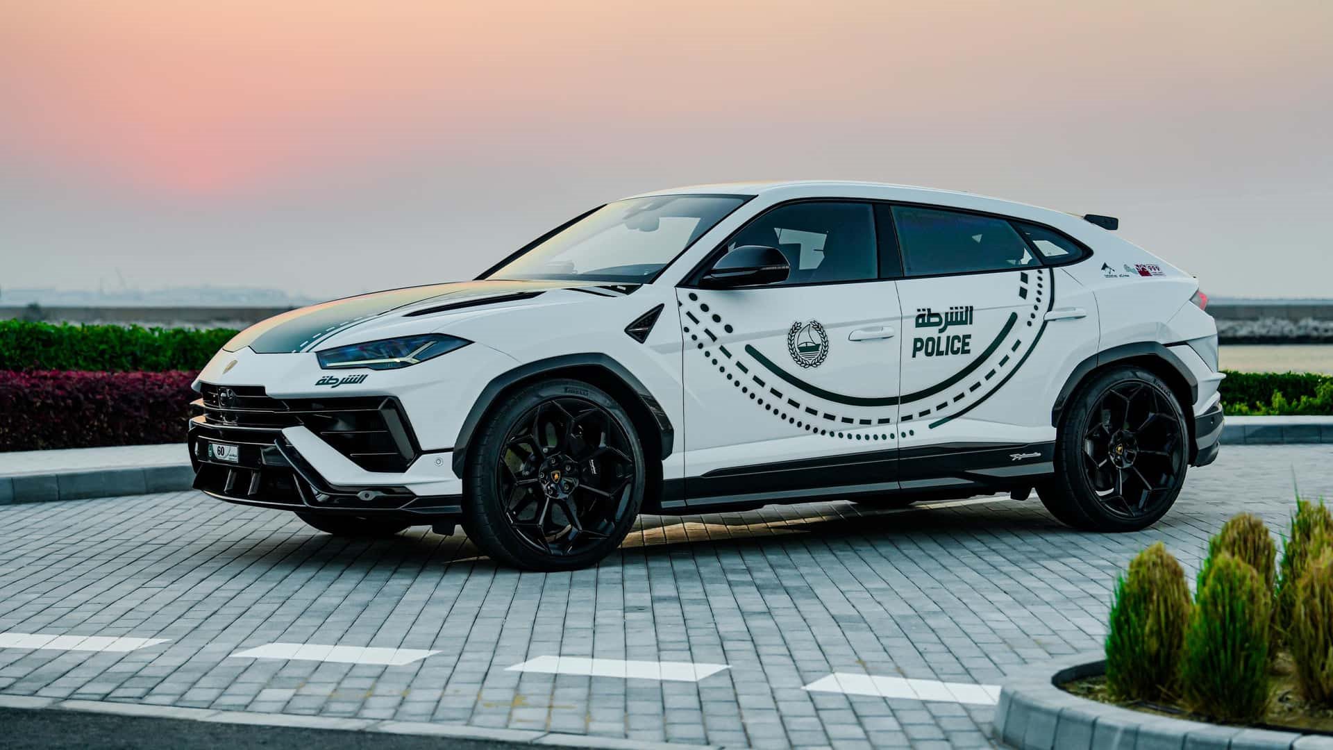 2024 - LAMBORGHINI URUS PERFORMANTE DUBAI POLICE, foto 9