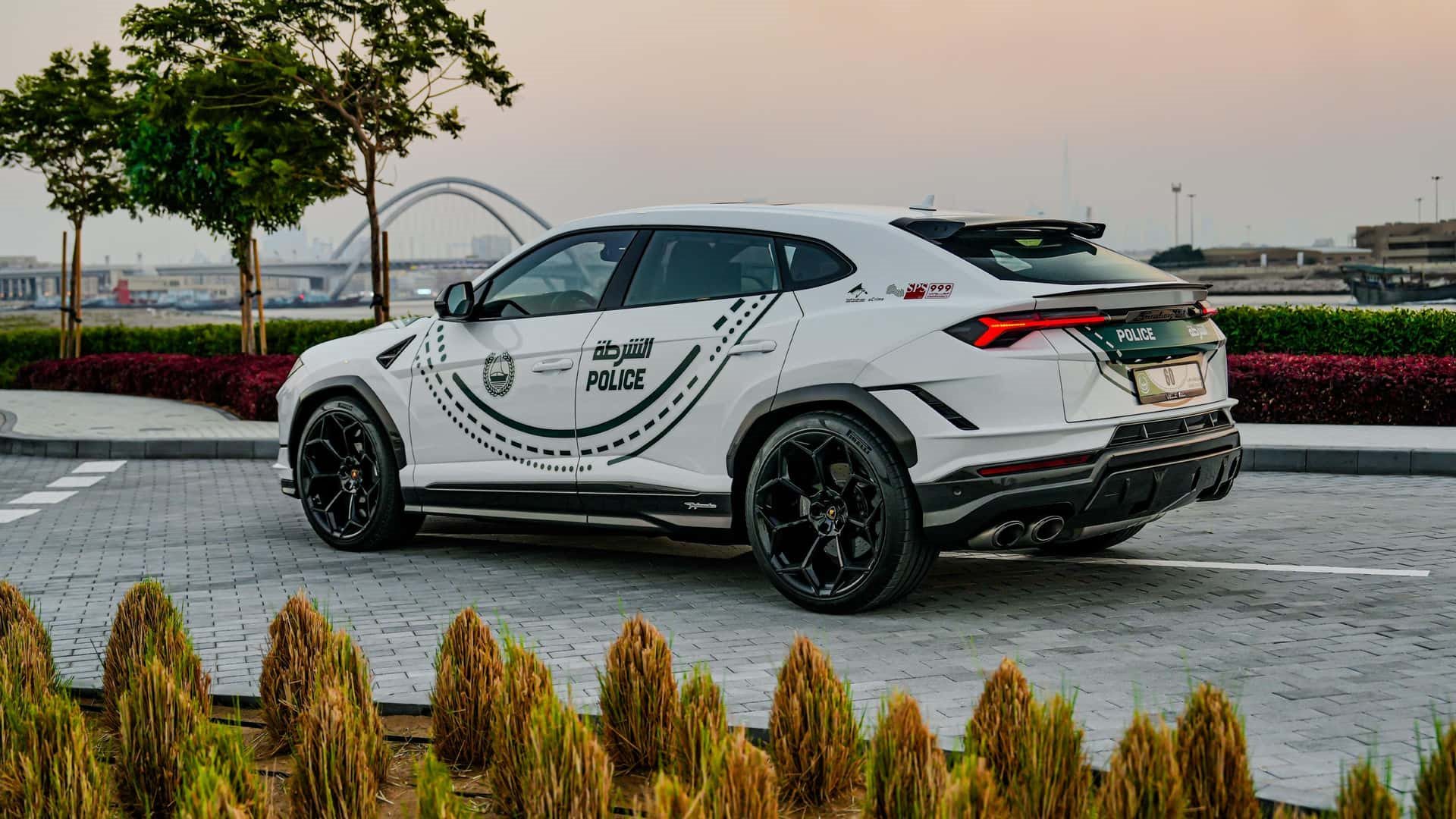 2024 - LAMBORGHINI URUS PERFORMANTE DUBAI POLICE, foto 10