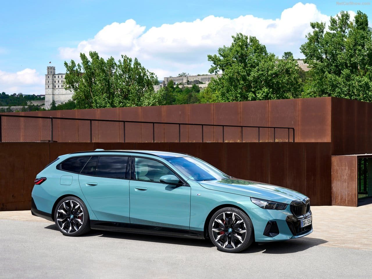 2025 - BMW i5 TOURING, foto 3