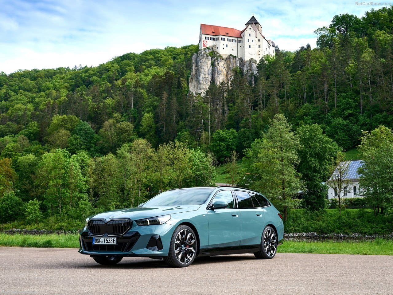 2025 - BMW i5 TOURING, foto 9