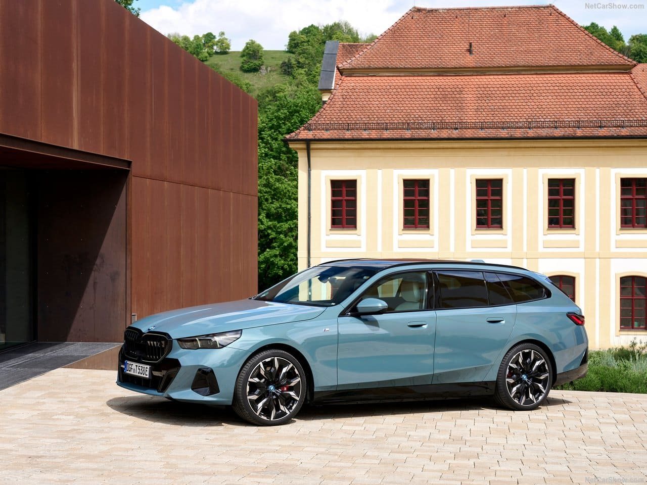 2025 - BMW i5 TOURING, foto 10