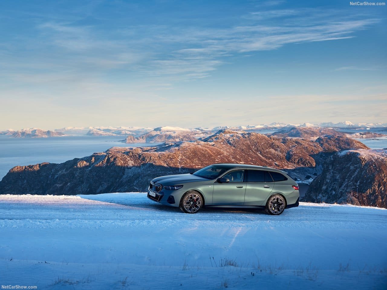 2025 - BMW i5 TOURING, foto 18