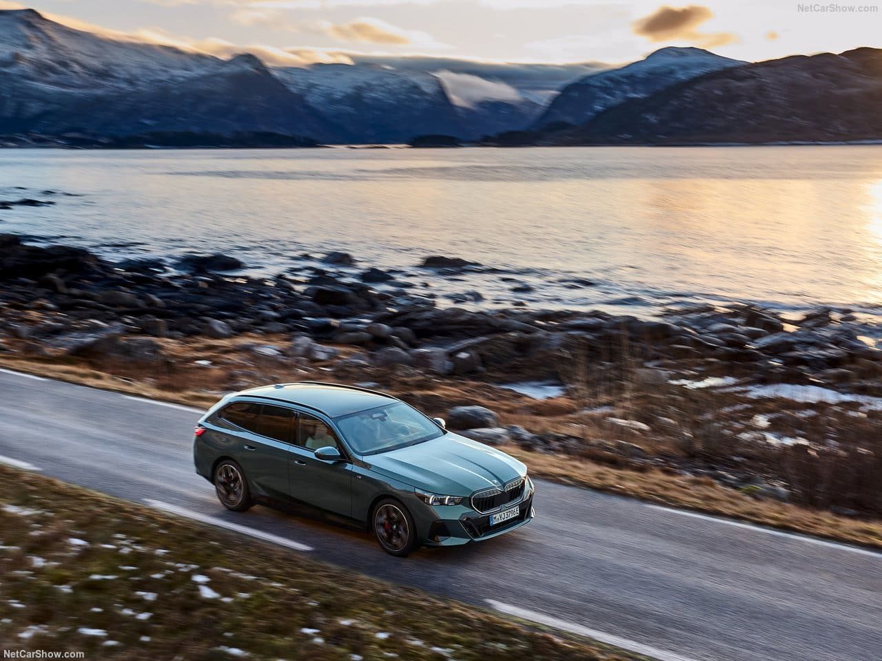 2025 - BMW i5 TOURING, foto 32