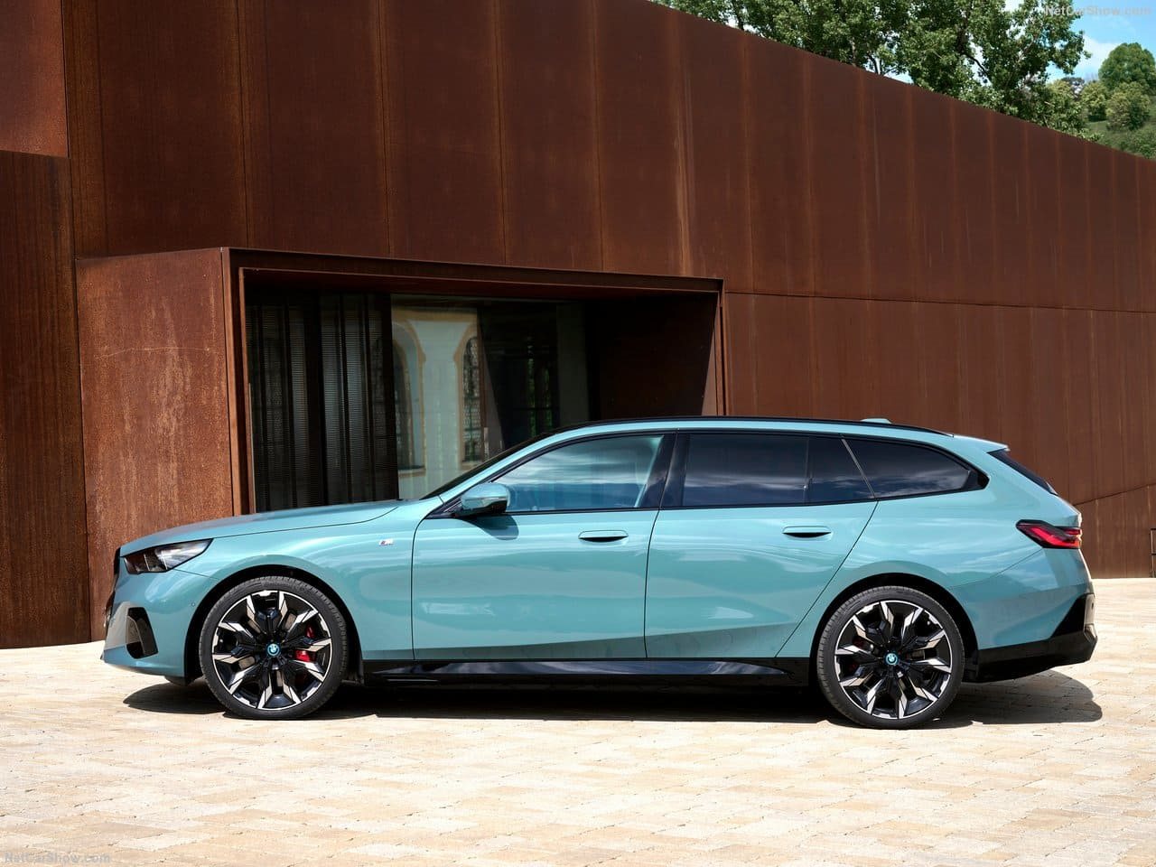 2025 - BMW i5 TOURING, foto 43