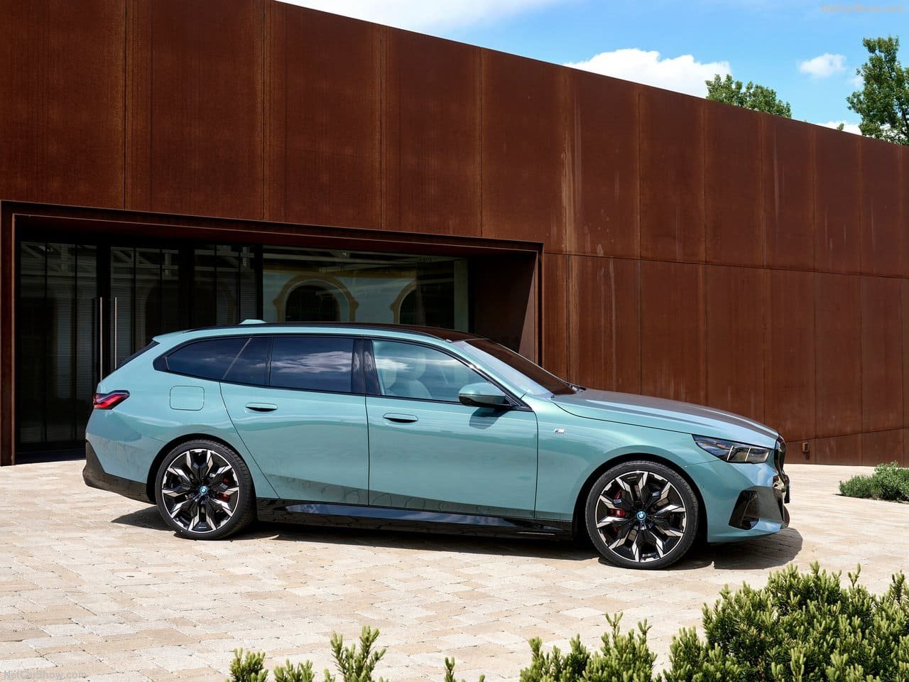 2025 - BMW i5 TOURING, foto 47