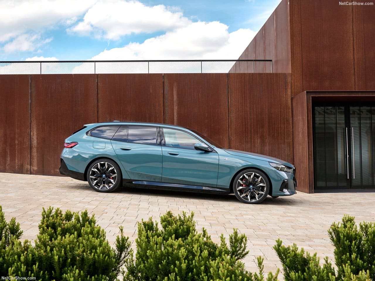 2025 - BMW i5 TOURING, foto 48