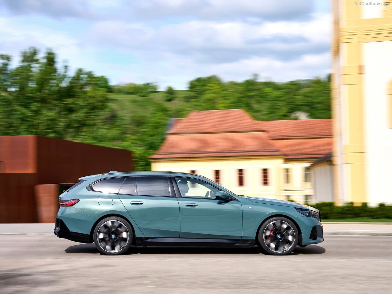2025 - BMW i5 TOURING, foto 51