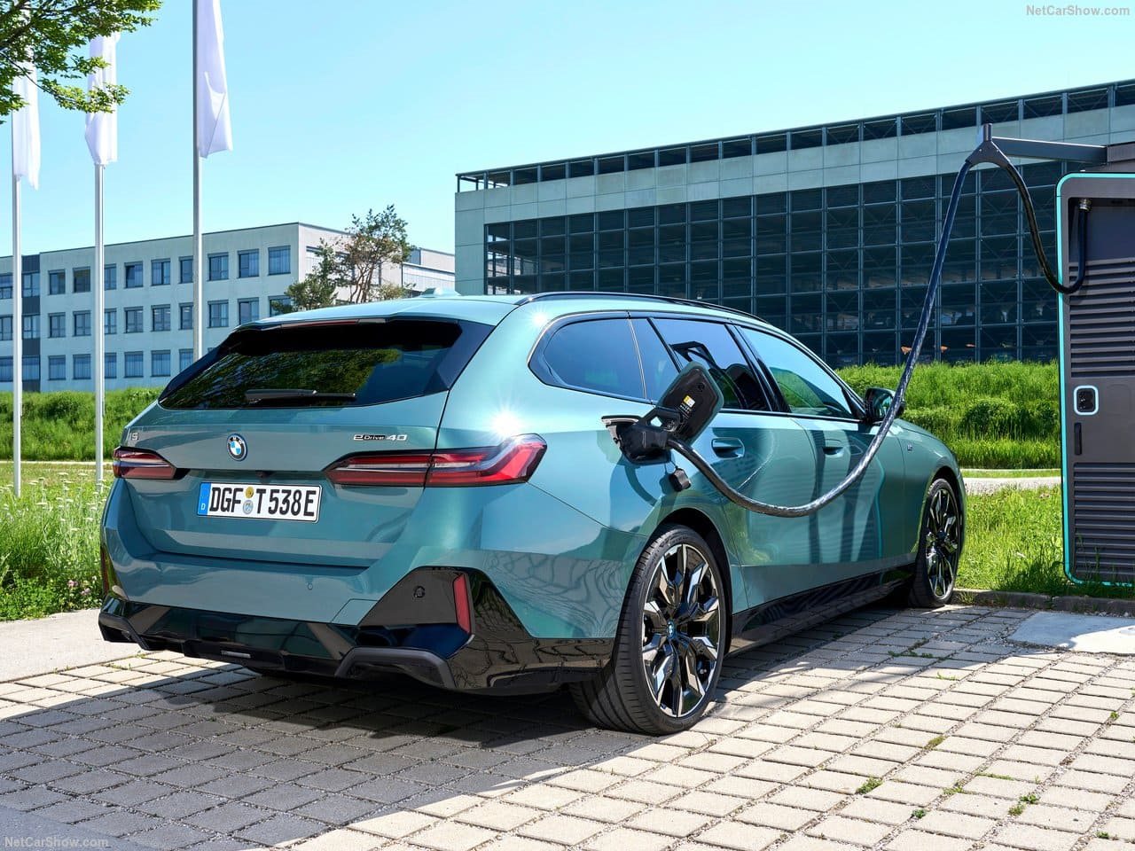 2025 - BMW i5 TOURING, foto 100