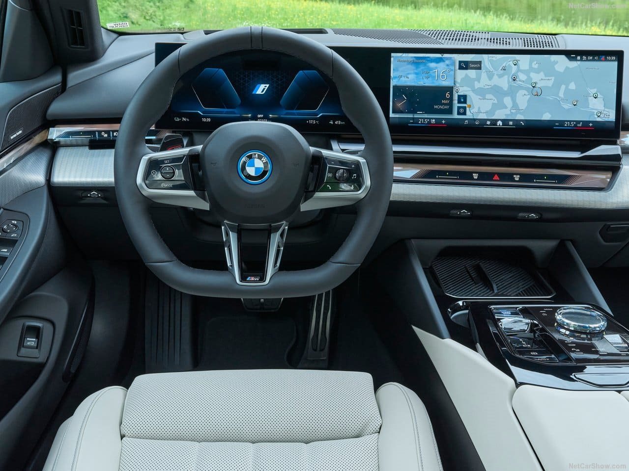 2025 - BMW i5 TOURING, foto 157