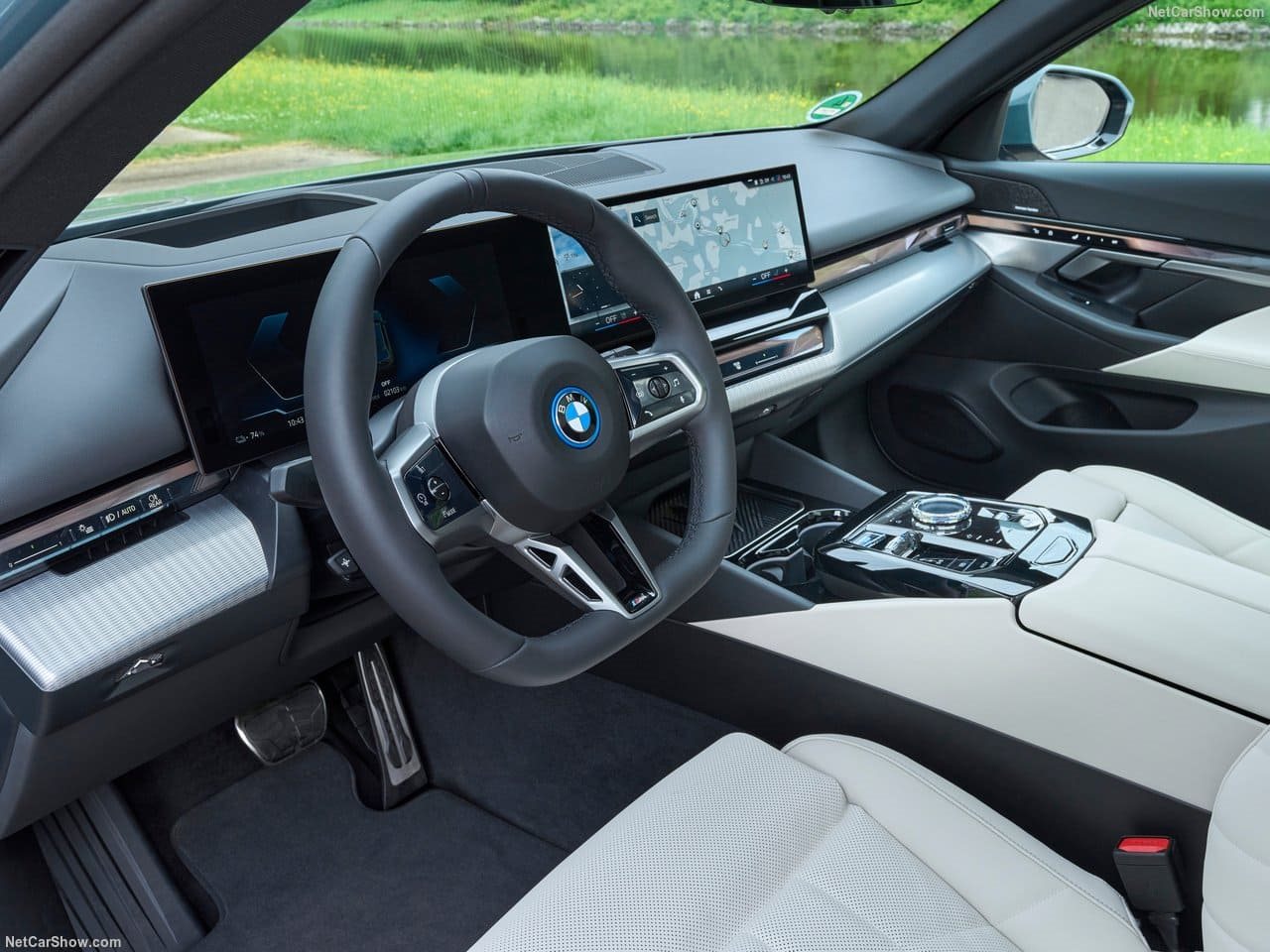 2025 - BMW i5 TOURING, foto 159