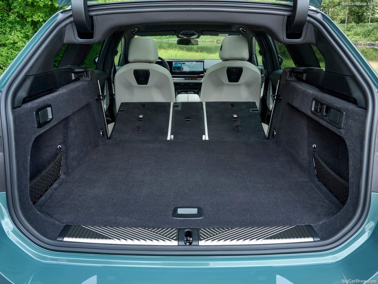 2025 - BMW i5 TOURING, foto 173