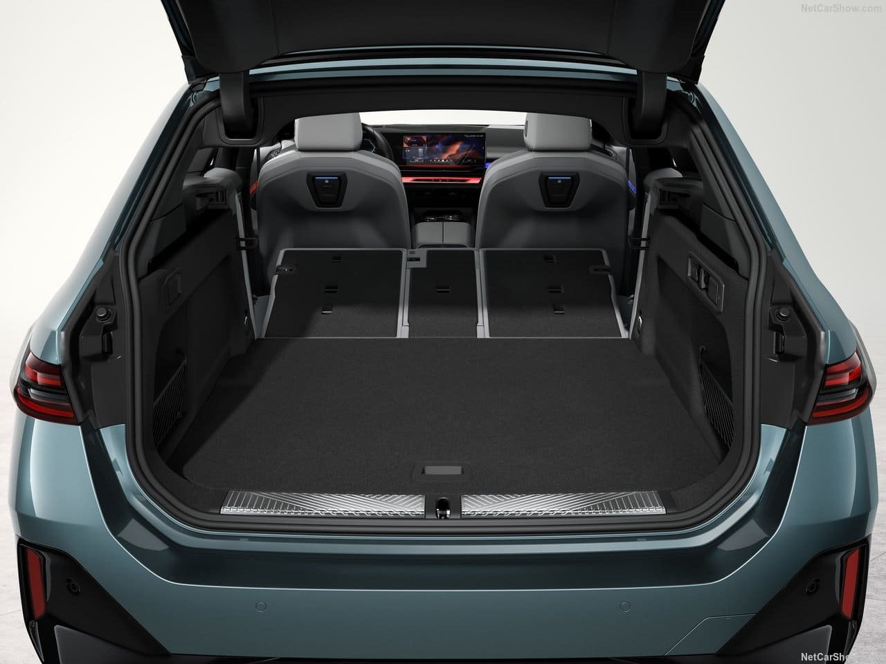 2025 - BMW i5 TOURING, foto 176