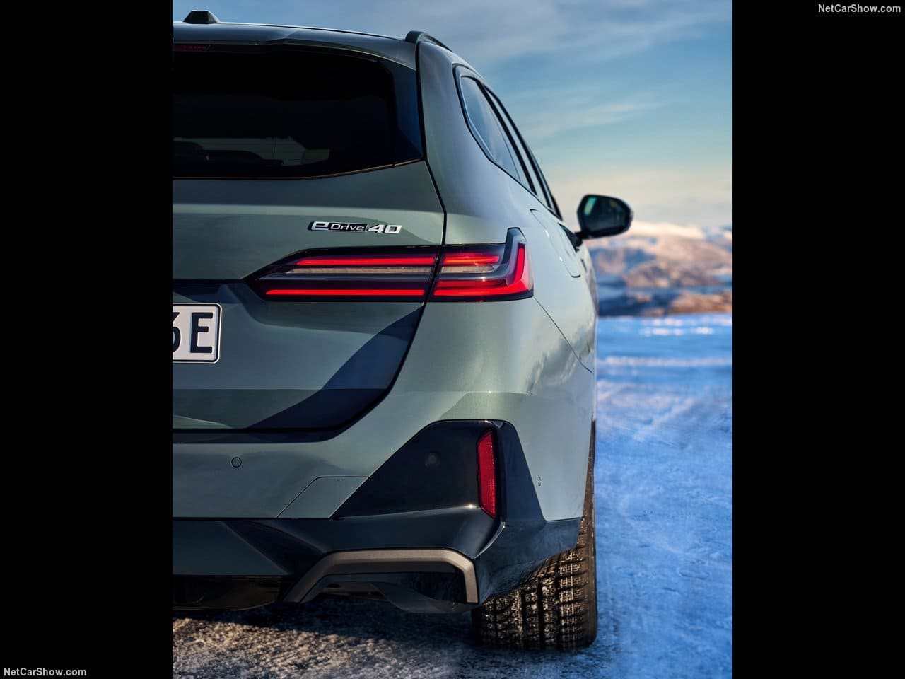 2025 - BMW i5 TOURING, foto 191