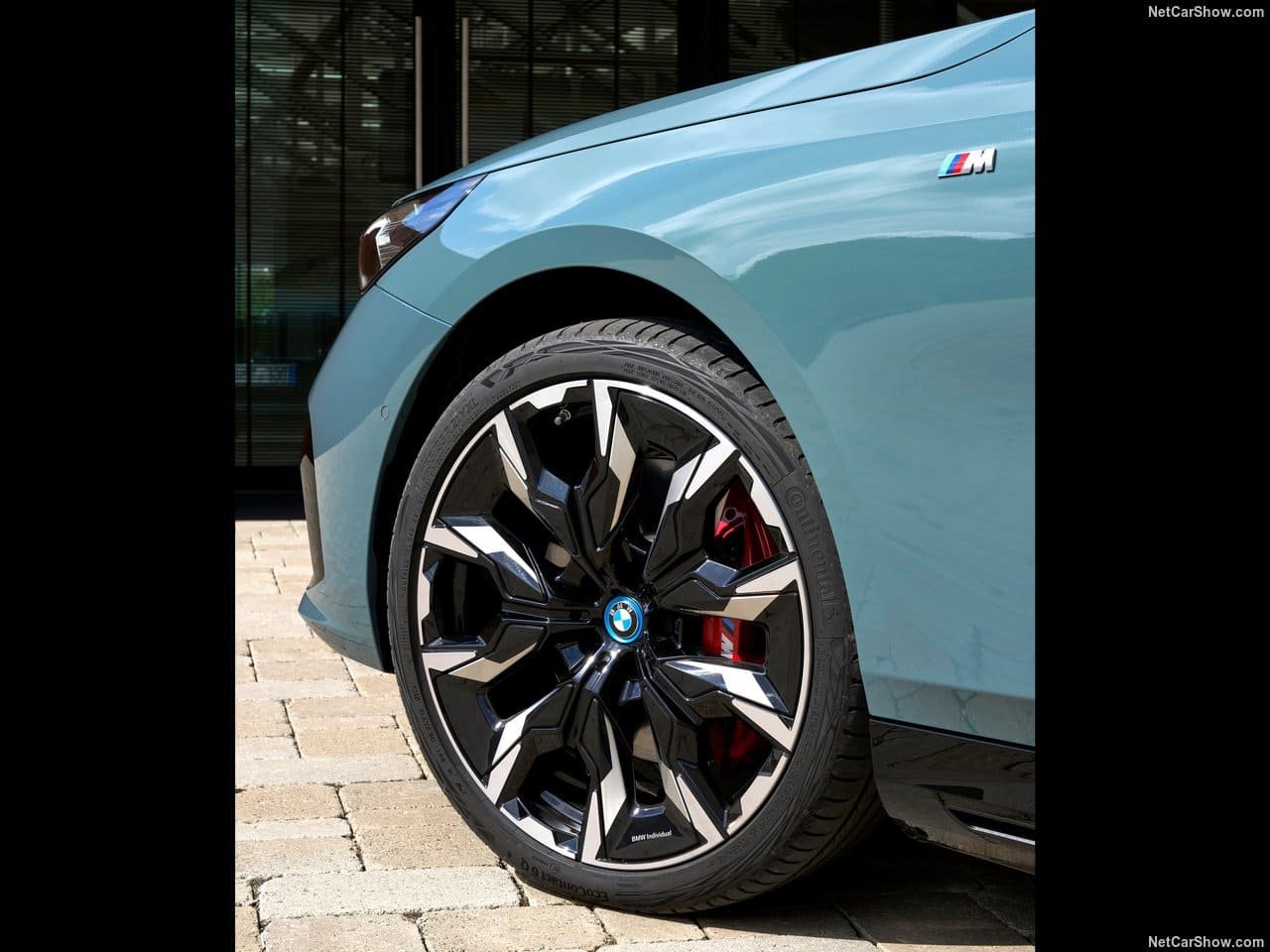 2025 - BMW i5 TOURING, foto 192