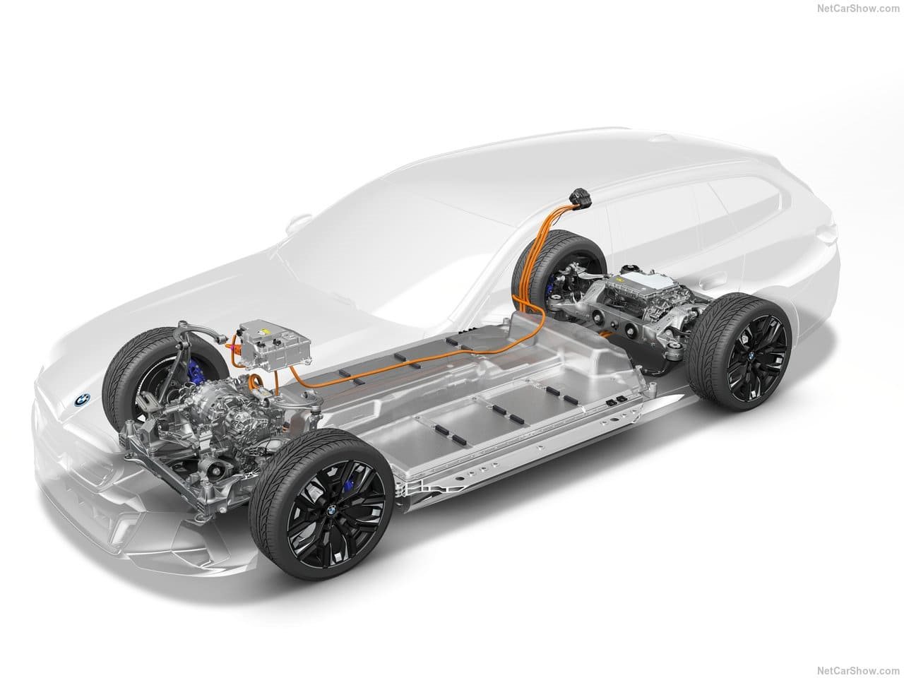 2025 - BMW i5 TOURING, foto 203