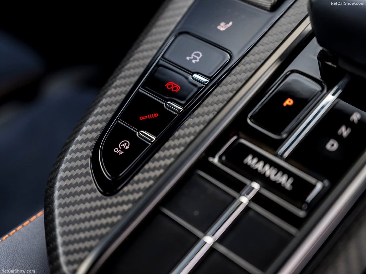 2025 - ASTON MARTIN VANTAGE, foto 189
