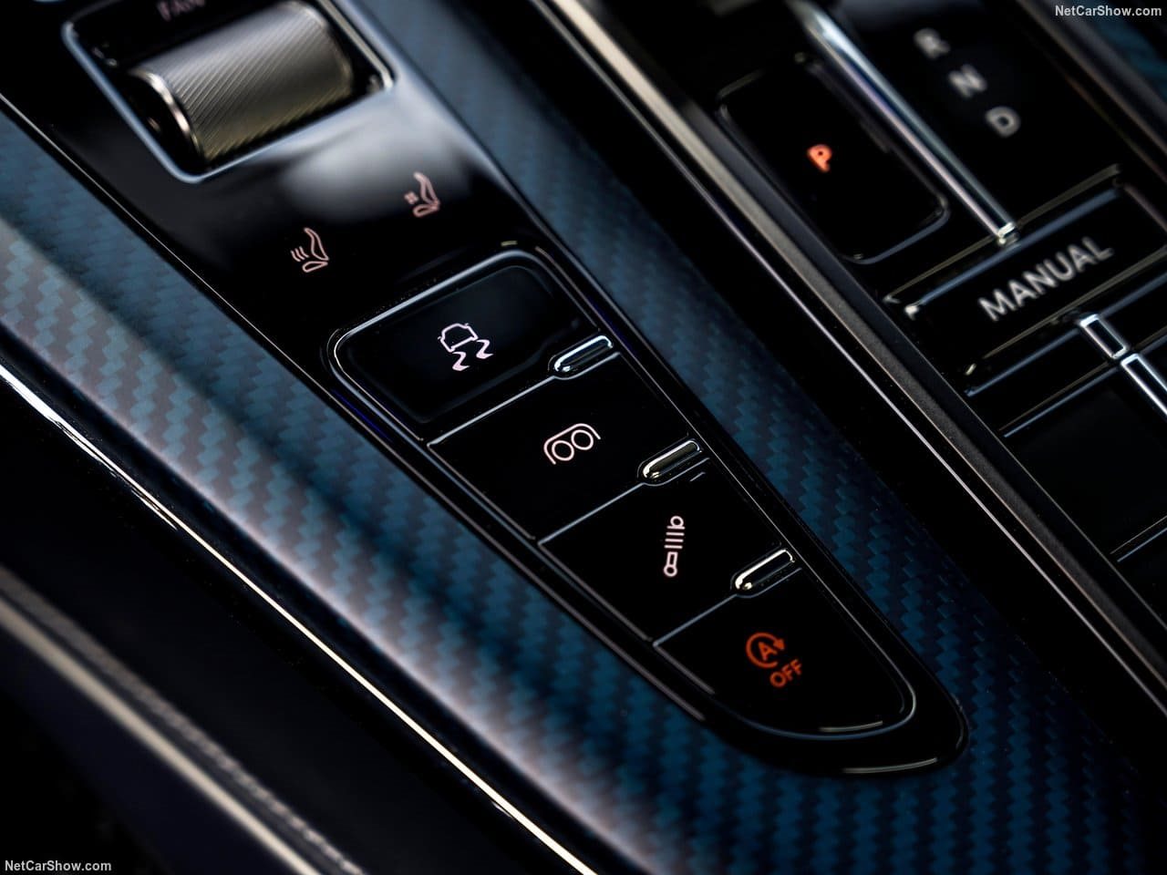 2025 - ASTON MARTIN VANTAGE, foto 190