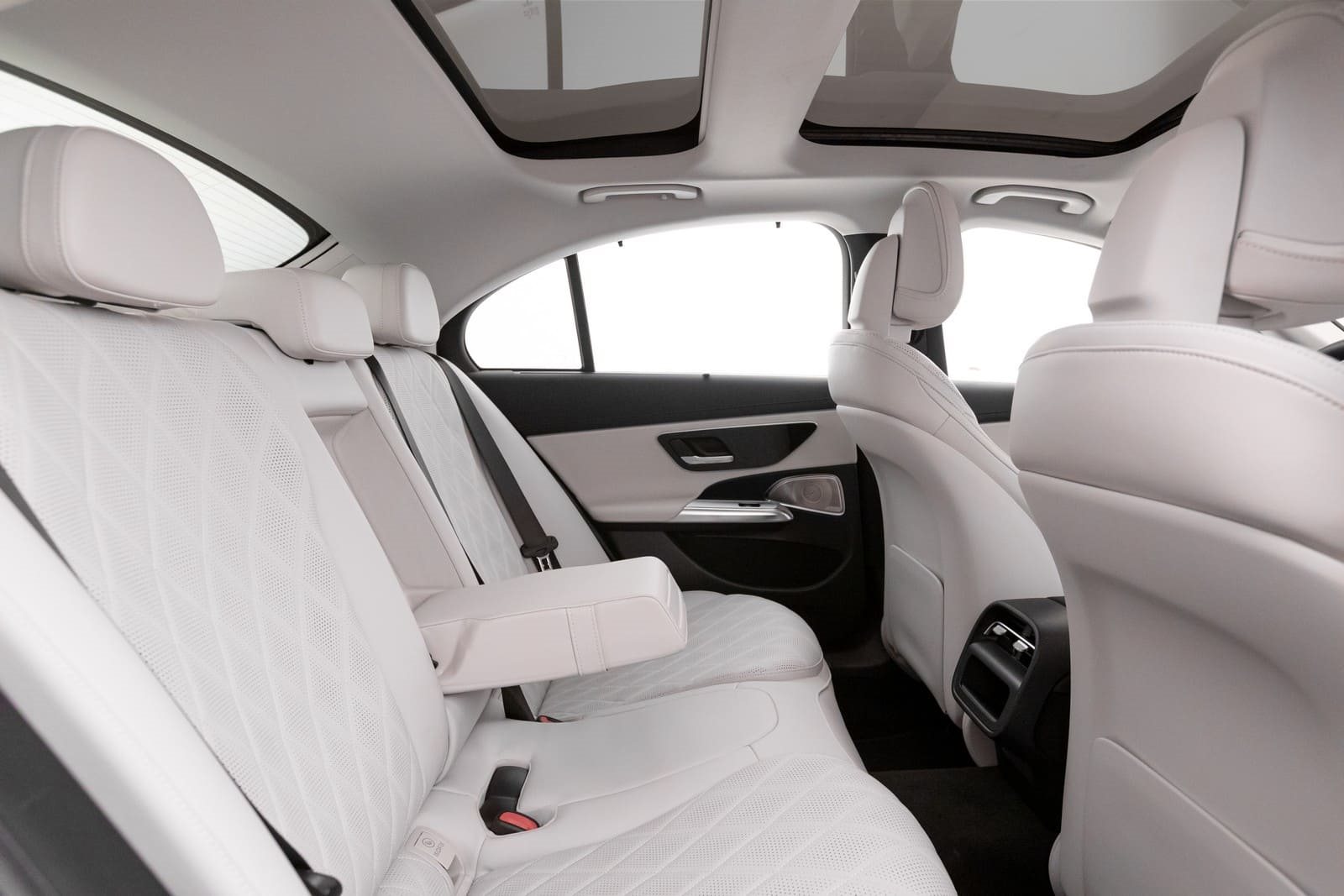 2024 - MERCEDES-BENZ E 300 EXCLUSIVE, foto 43