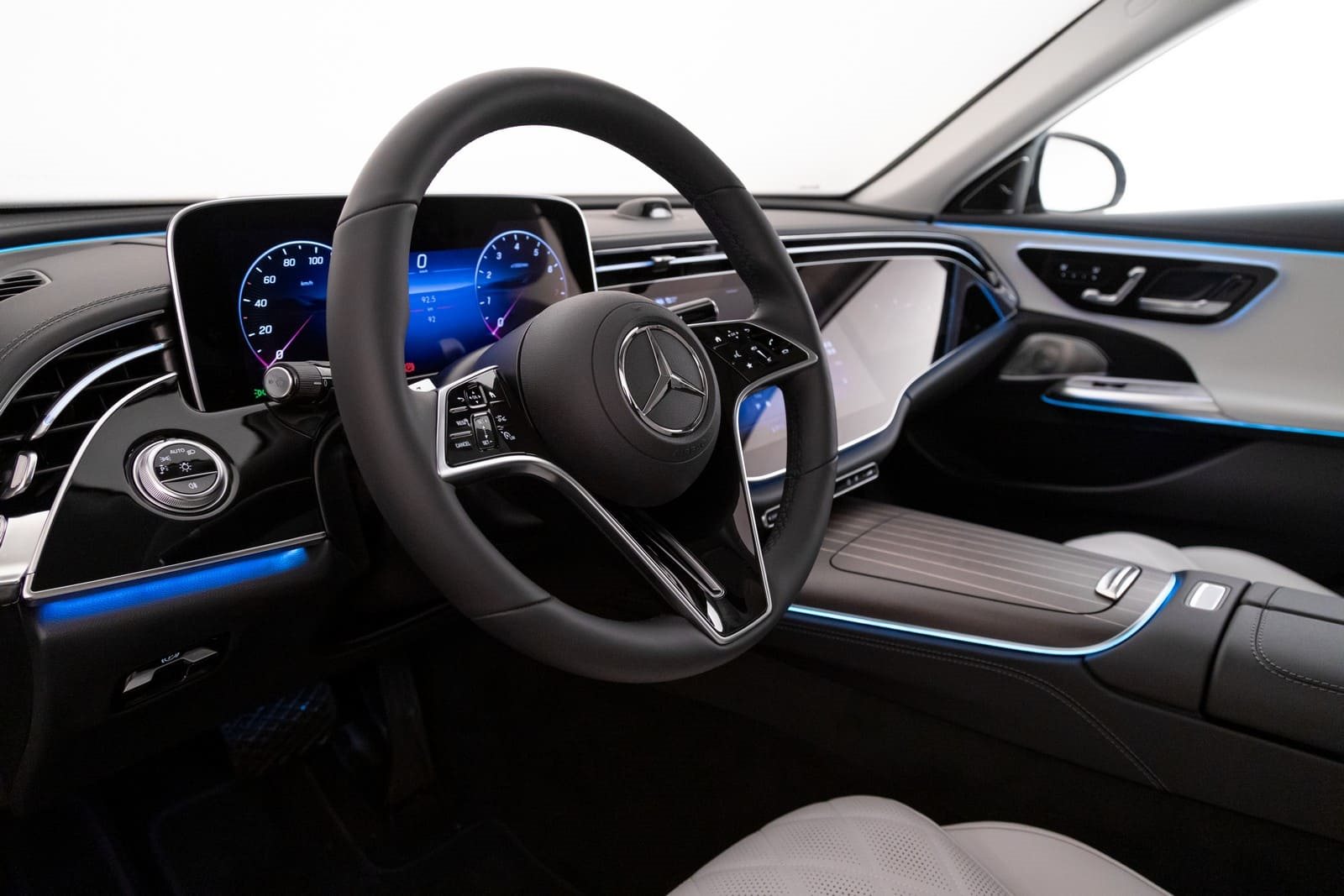 2024 - MERCEDES-BENZ E 300 EXCLUSIVE, foto 48
