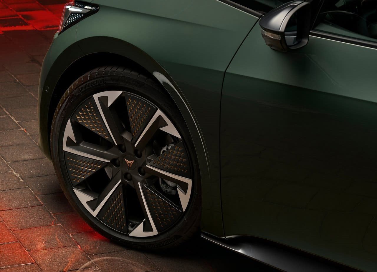 2025 - CUPRA BORN VZ, foto 11