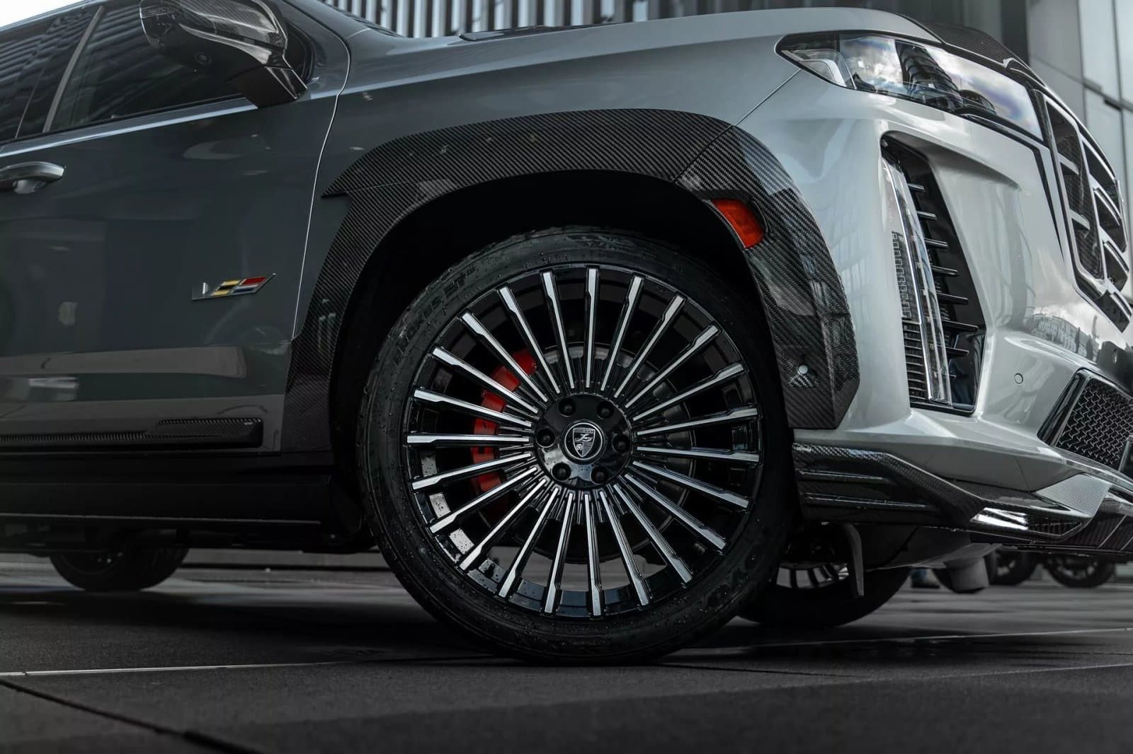 2024 - CADILLAC ESCALADE-V BY LARTE DESIGN, foto 7