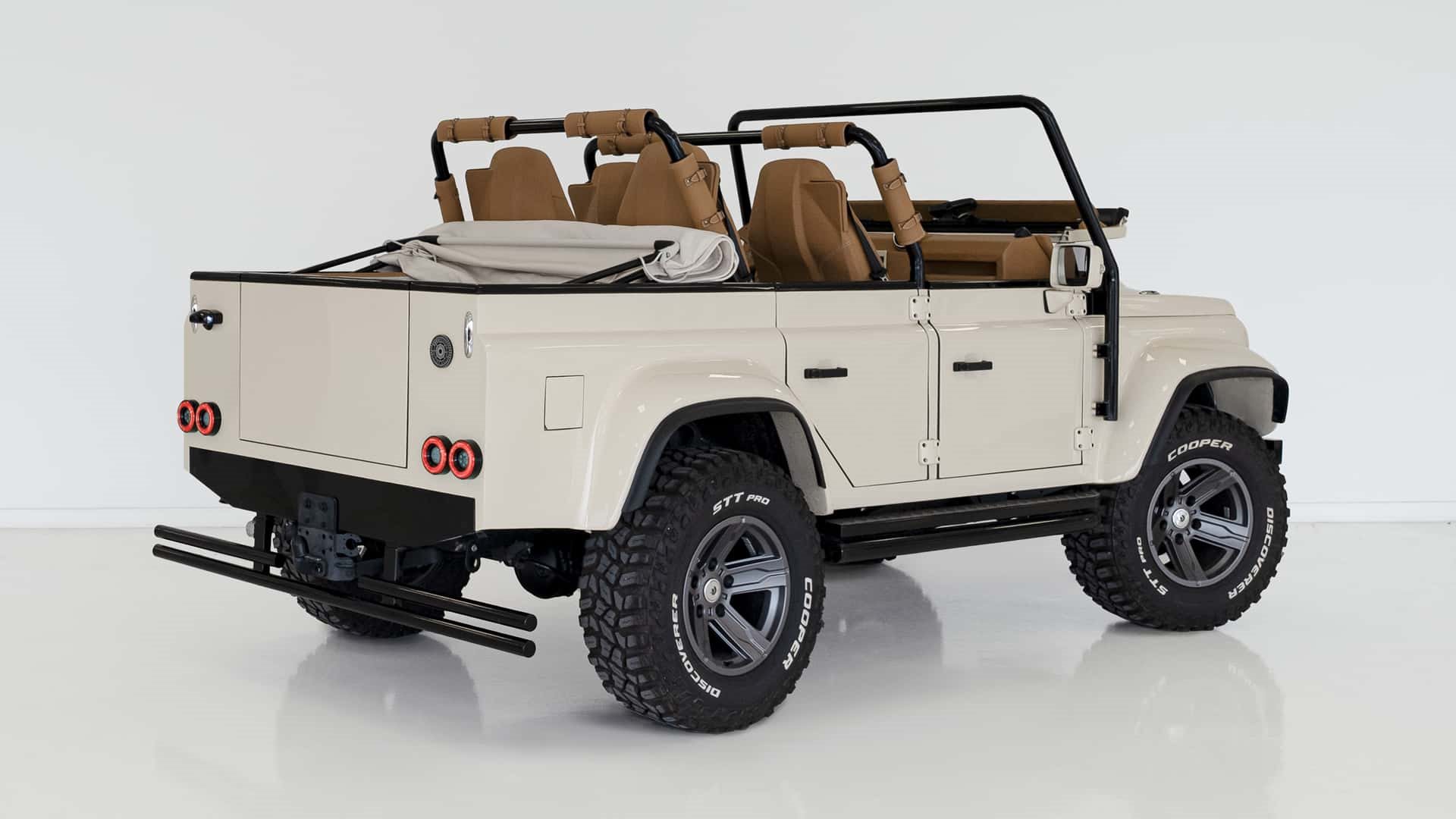 2024 - LAND ROVER DEFENDER CABRIO V8 BY ARES DESIGN, foto 2