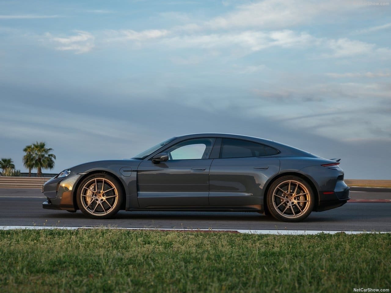 2025 - PORSCHE TAYCAN TURBO GT, foto 28